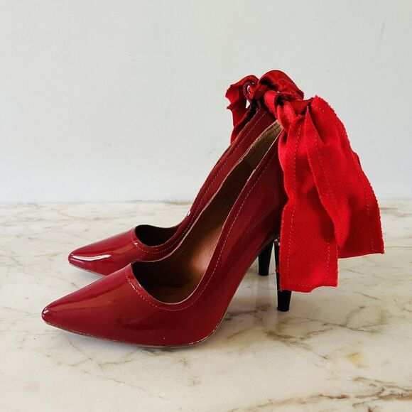 2010 LANVIN x H&M Red Patent Leather Ribbon Rhinestone Heel Pumps - EUR 37 /US 6 - Picture 4 of 11